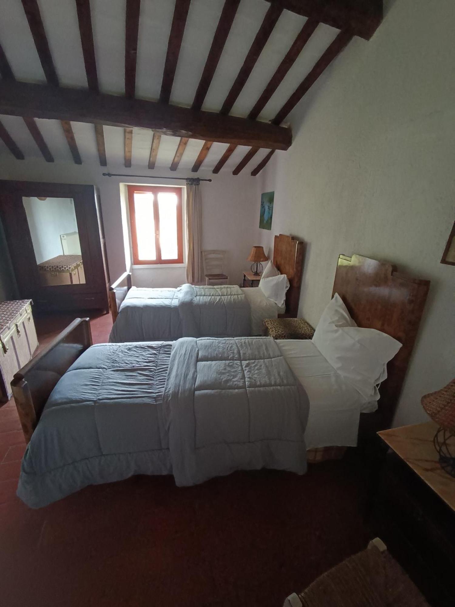 Pilgrim Rooms Gubbio Room photo