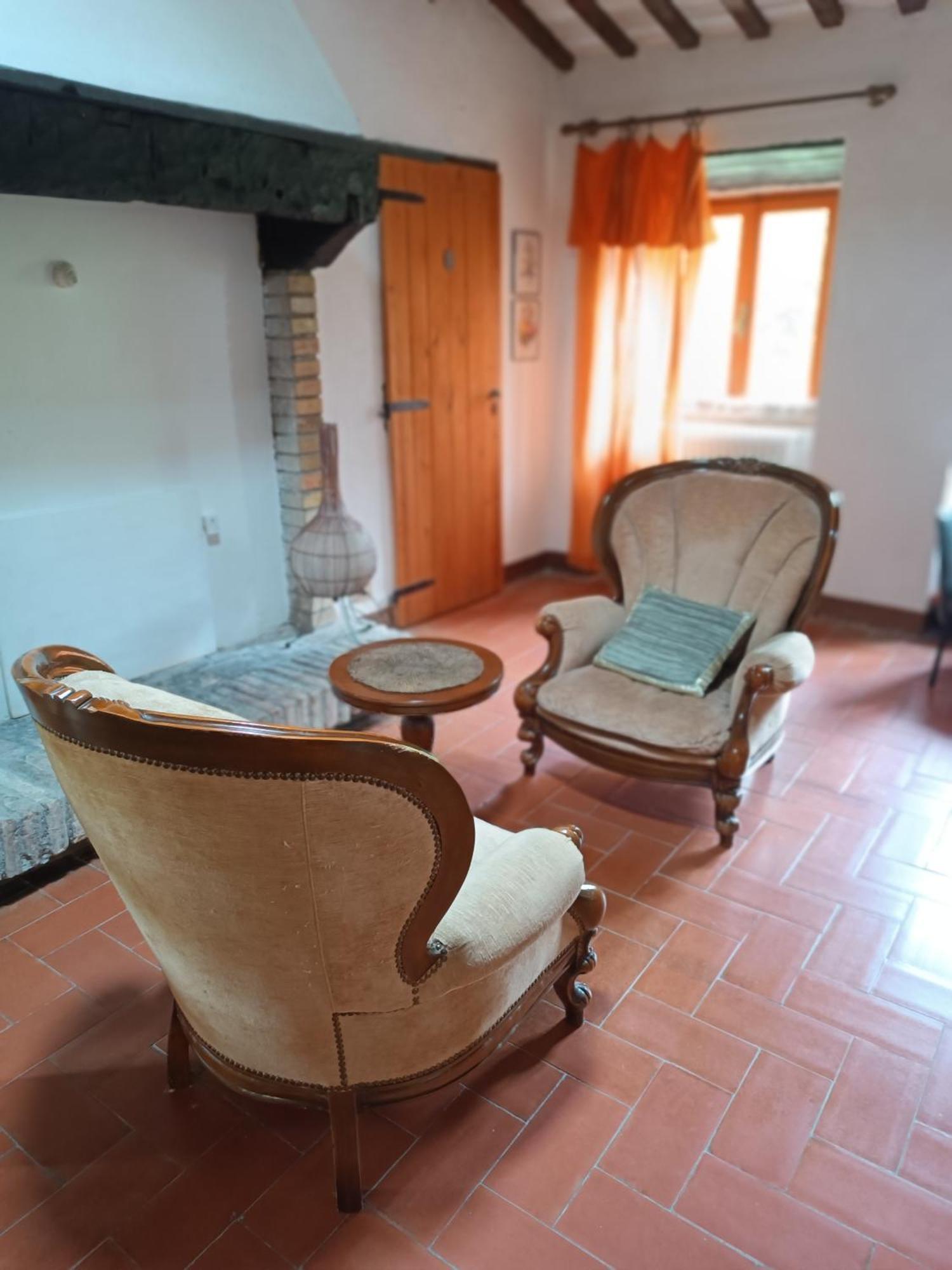 Pilgrim Rooms Gubbio Exterior photo